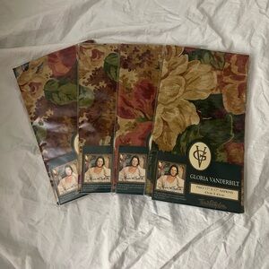 VTG 90s Lot Of 4x2 Gloria Vanderbilt Flower Napkins 17”x17” Town&Country Linen